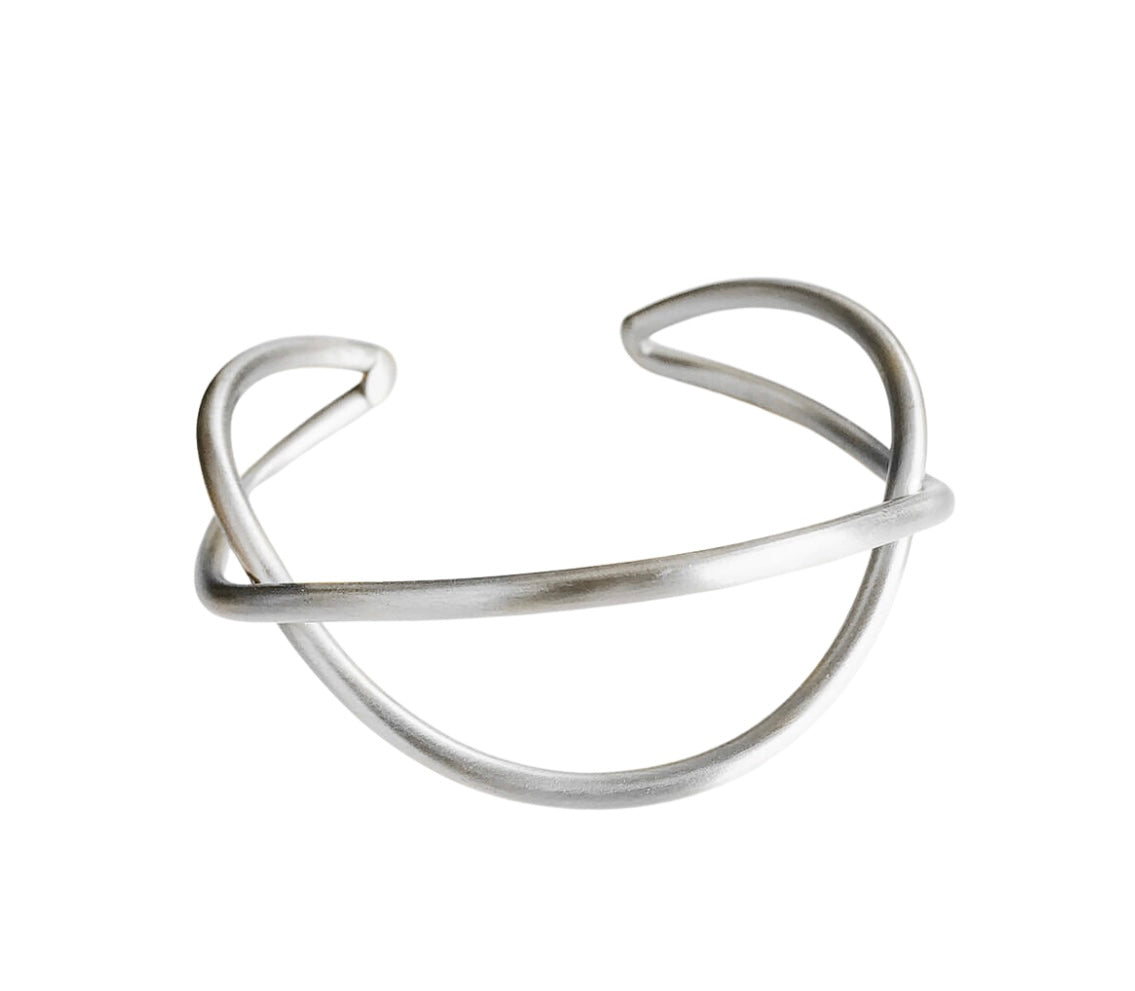 World Finds Reflective Cuff