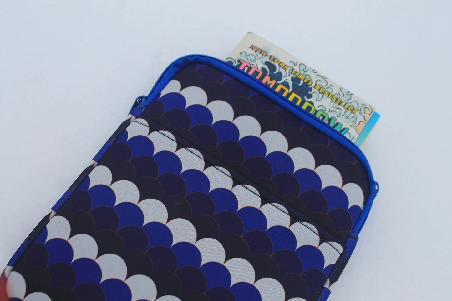 Art Deco Scallops Case