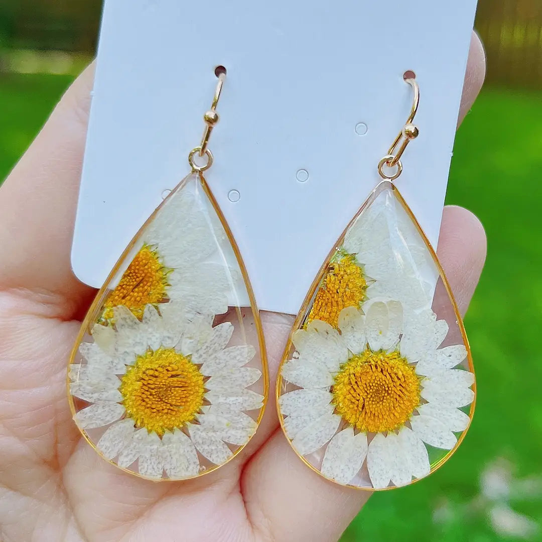 Pressed Daisy Flower Teardrop Earrings